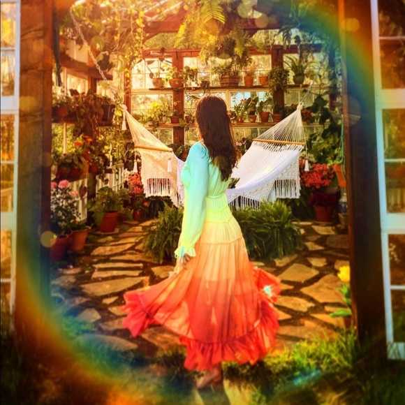 💫Last One💫 Rainbow ombré ruffle midi dress - Picture 4 of 8